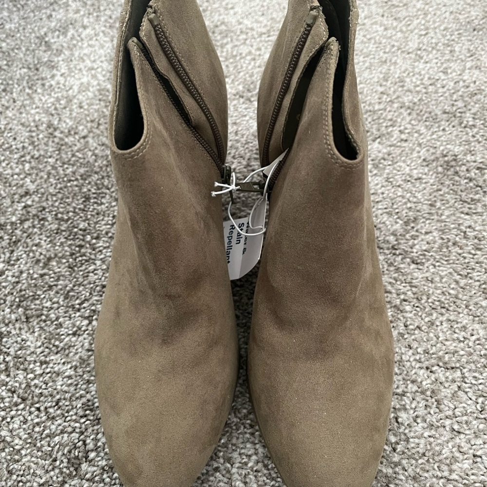Old Navy Women's Brown Ankle Booties